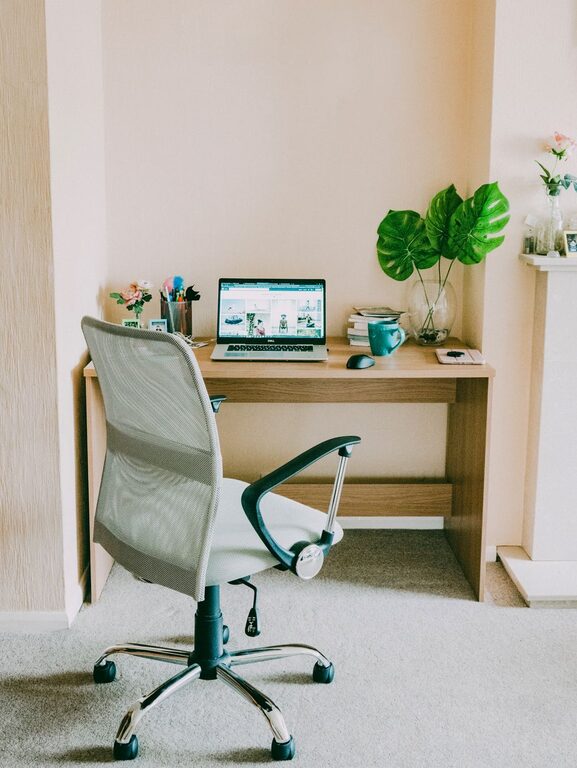 Tips for Creating a Productive Home Workspace That Boosts Focus and Comfort